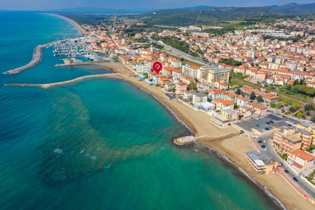 Villa Lilla Sulla Spiaggia Di San Vincenzo Luxury Eksteriør bilde