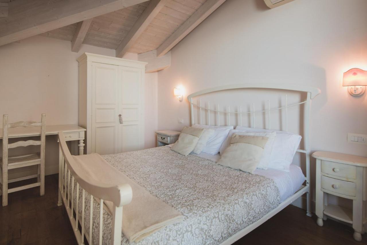 Villa Lilla Sulla Spiaggia Di San Vincenzo Luxury Eksteriør bilde