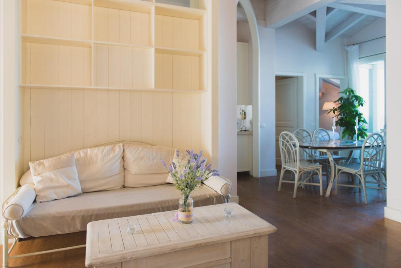 Villa Lilla Sulla Spiaggia Di San Vincenzo Luxury Eksteriør bilde