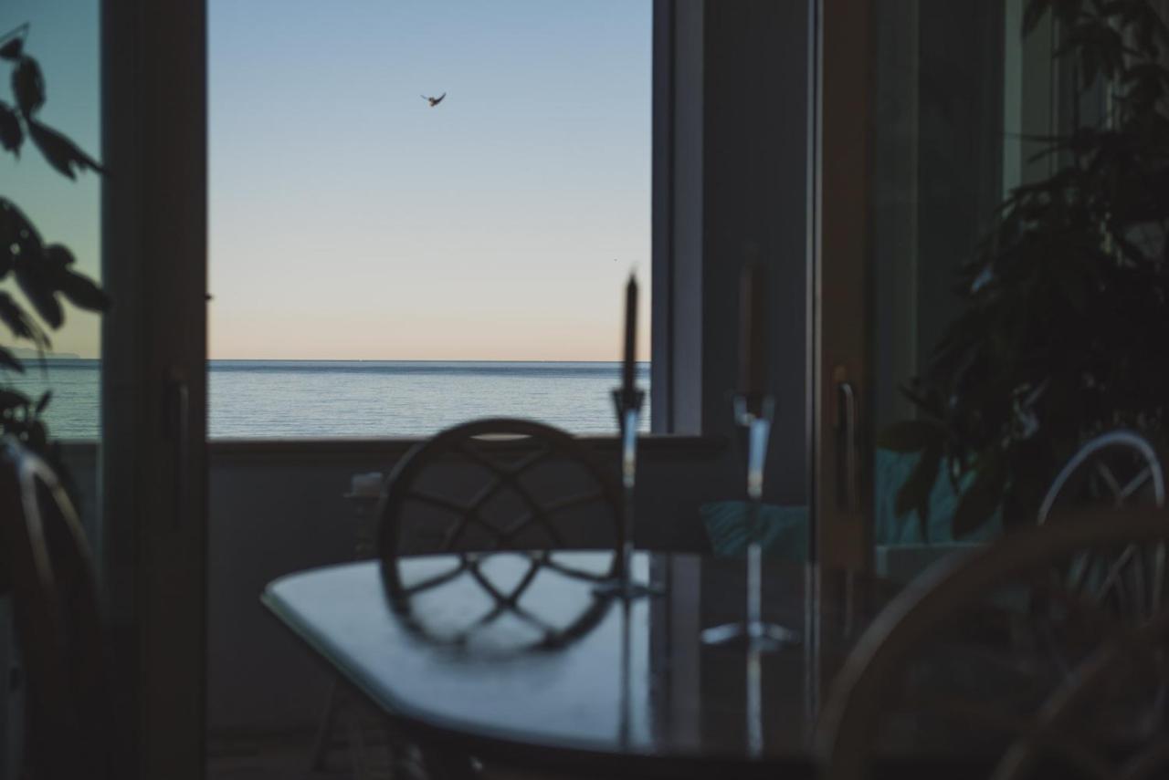 Villa Lilla Sulla Spiaggia Di San Vincenzo Luxury Eksteriør bilde